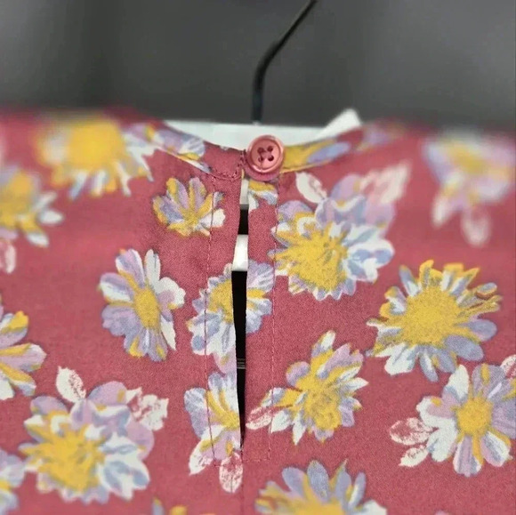 Girls XS floral blouse by Evsive - Picture 3 of 6